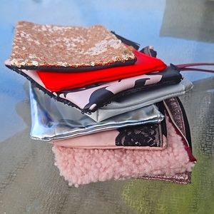 Pack of 8 Ipsy Makeup Bags ( Never Used )